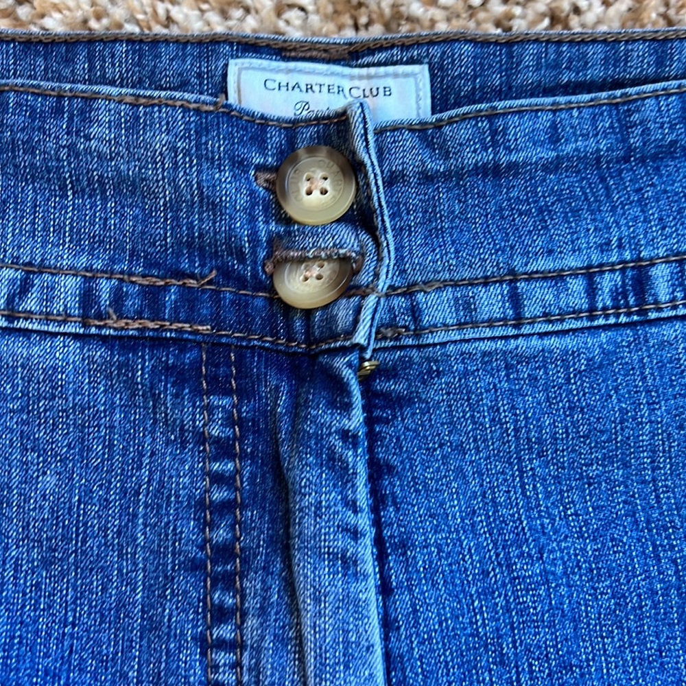 Charter Club Classic Fit Cropped Jeans - Picture 4 of 8